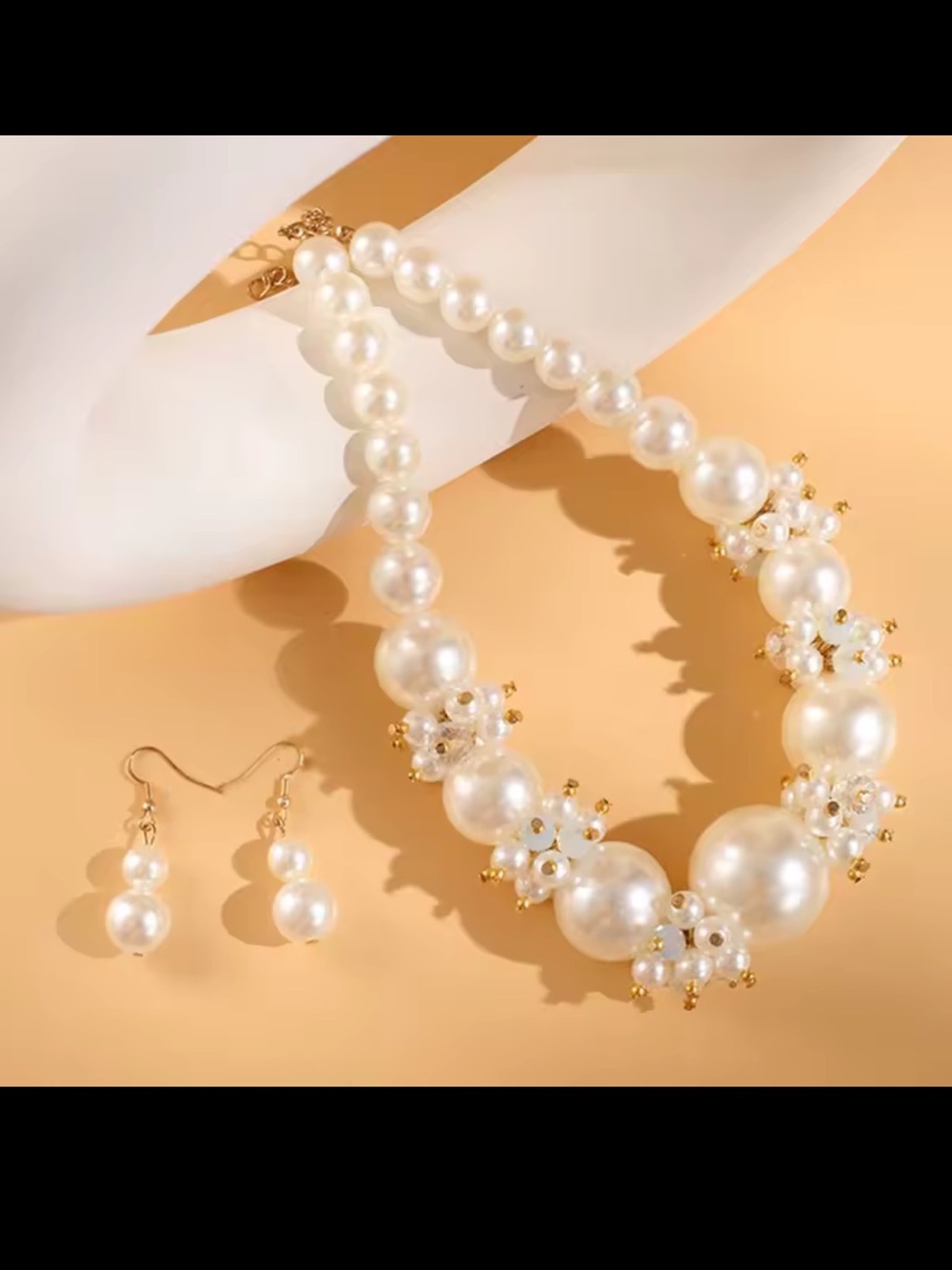 Timeless Pearl Clustered Sophisticated Necklace&Earrings Set - Picture 5 of 8
